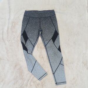 Chic Black and Gray Mesh Patterned Leggings